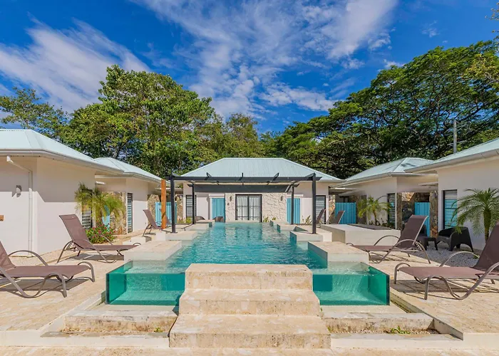 Vr Beachwalk Avellanas Hotel