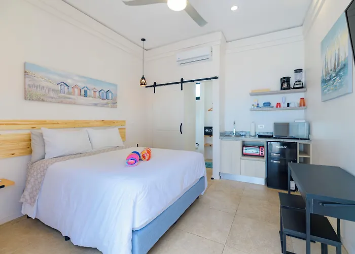 Vr Beachwalk Avellanas Hotel