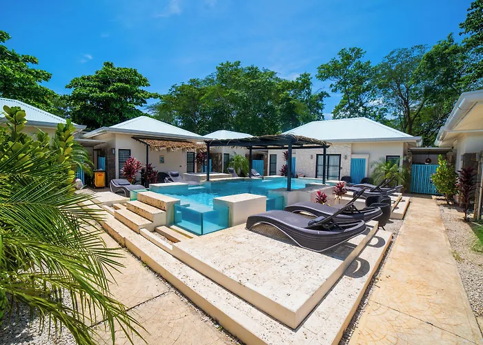 Vr Beachwalk Avellanas Hotel